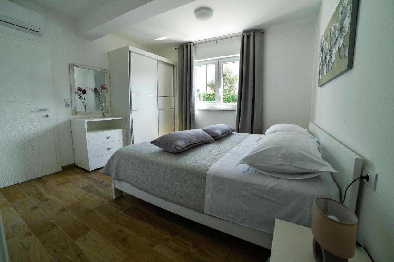 Holiday Home Mb Ražanj Zewnętrze zdjęcie