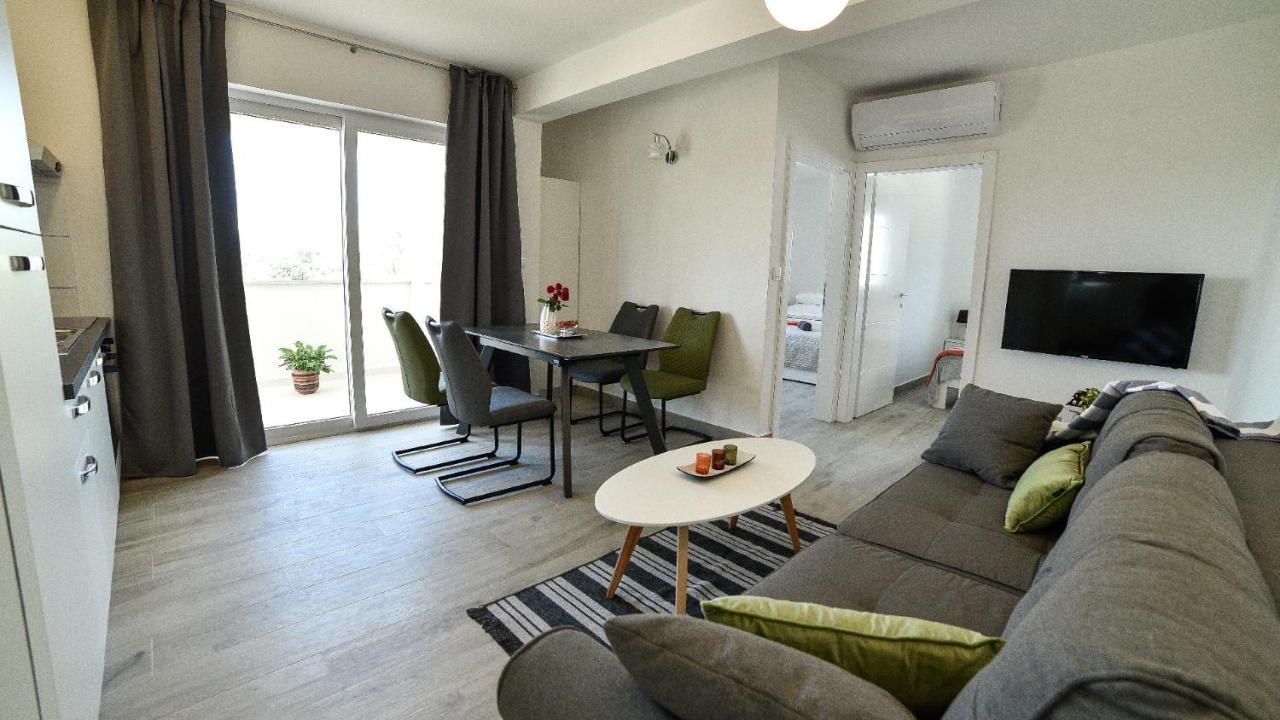 Holiday Home Mb Ražanj Zewnętrze zdjęcie