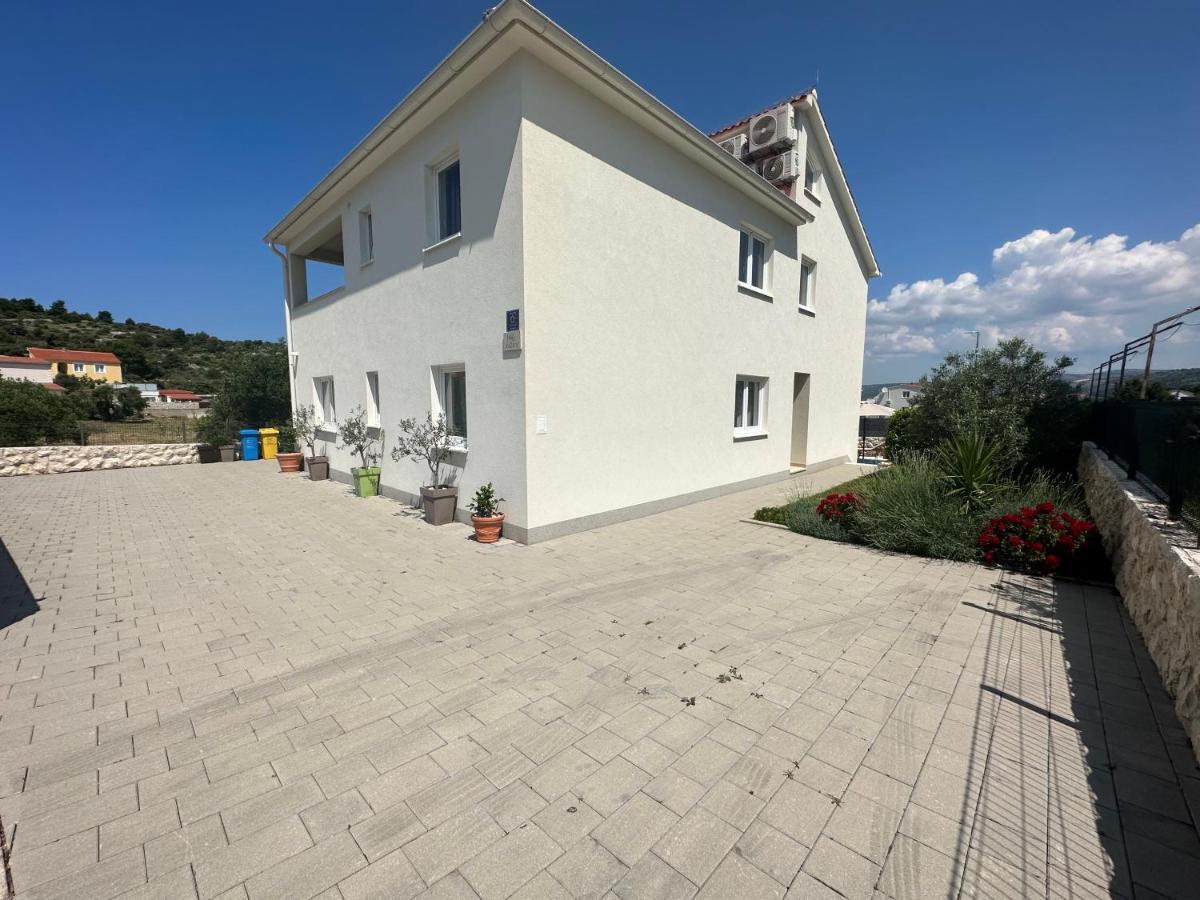 Holiday Home Mb Ražanj Zewnętrze zdjęcie