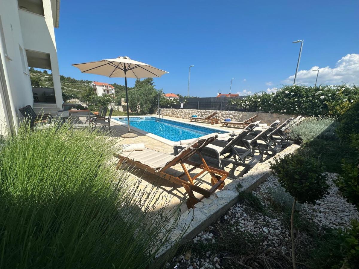 Holiday Home Mb Ražanj Zewnętrze zdjęcie