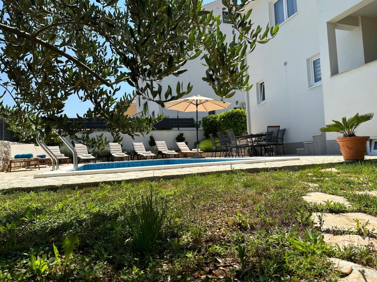 Holiday Home Mb Ražanj Zewnętrze zdjęcie
