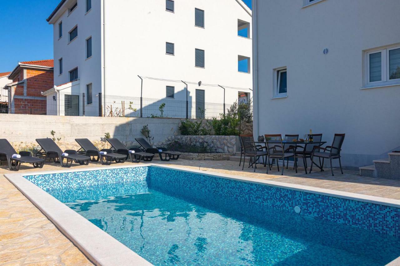 Holiday Home Mb Ražanj Zewnętrze zdjęcie